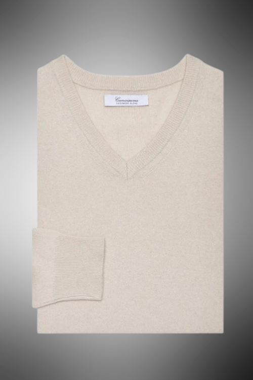 Pullover scollo a v crema misto cachemire