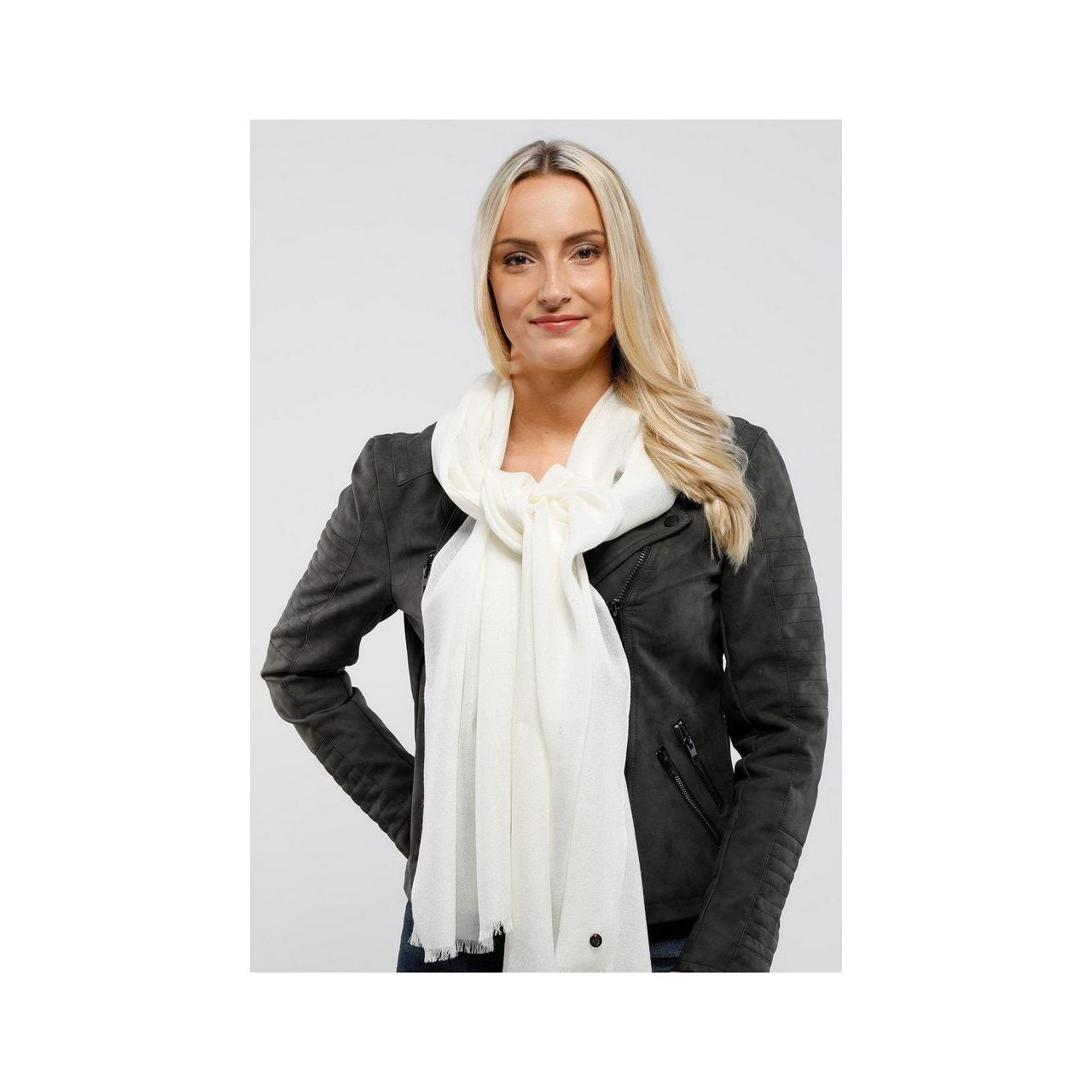 SCIARPA FRAAS 658031 | Indossato | SALOTTO SHOP