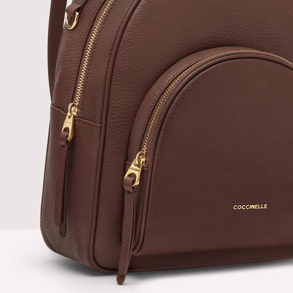 BORSA ZAINO COCCINELLE LEA COLORE CARRUBA